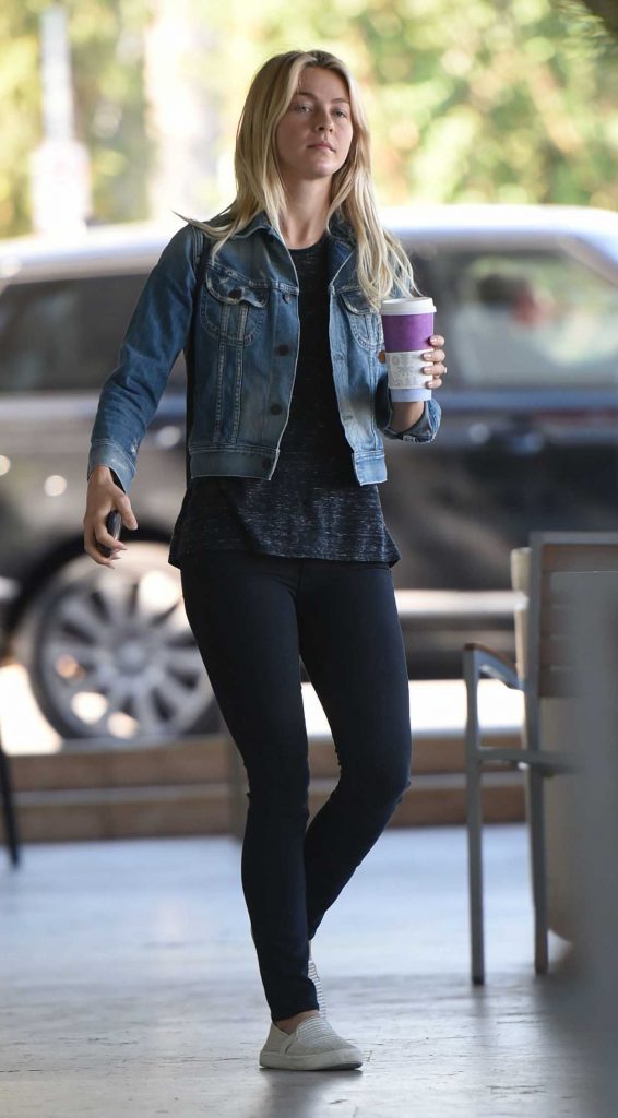 Julianne Hough Was Seen Out in Los Angeles 11/07/2016-4