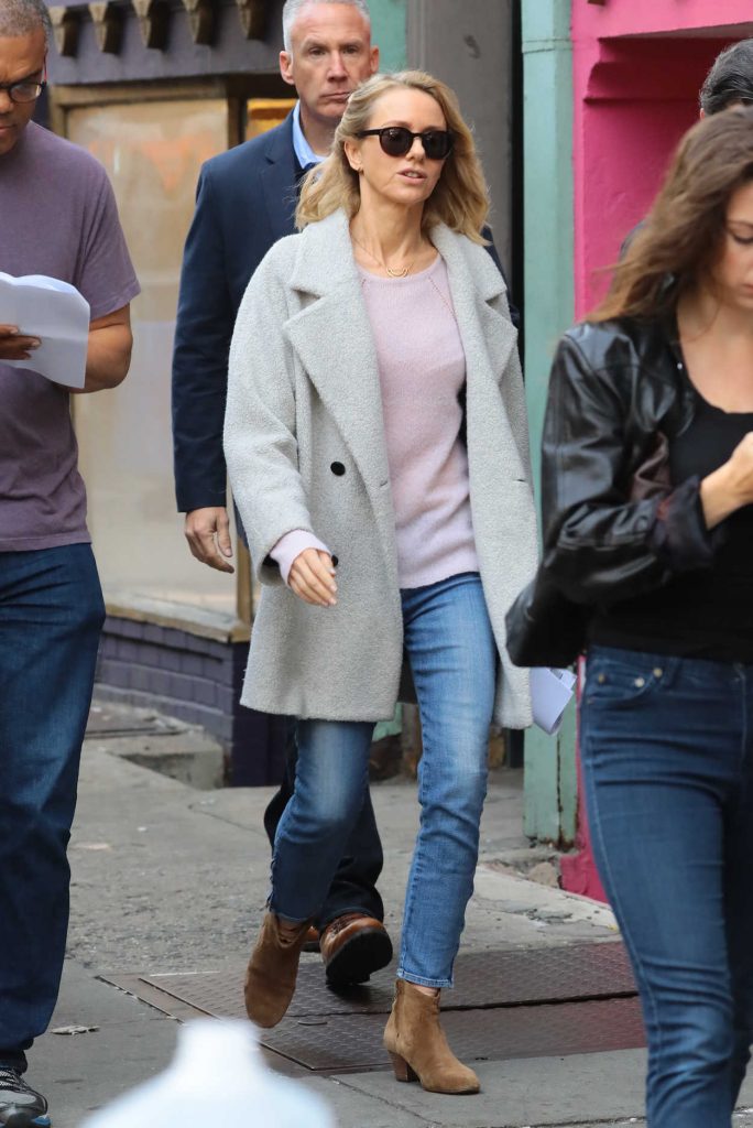Naomi Watts on the Set of Gypsy in New York City 11/02/2016-3
