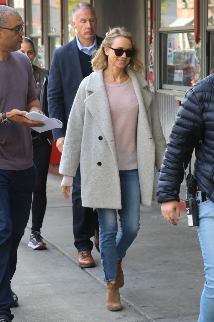 Naomi Watts on the Set of Gypsy in New York City 11/02/2016-5