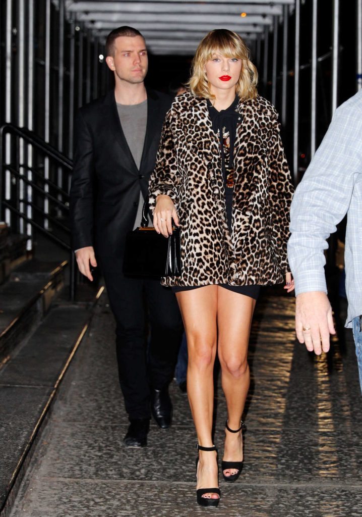 Taylor Swift Heads to Her Apartment in NYC 11/07/2016-3