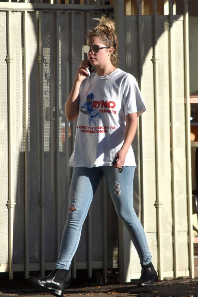 Ashley Benson Was Seen Out in Los Angeles 10/24/2016-3