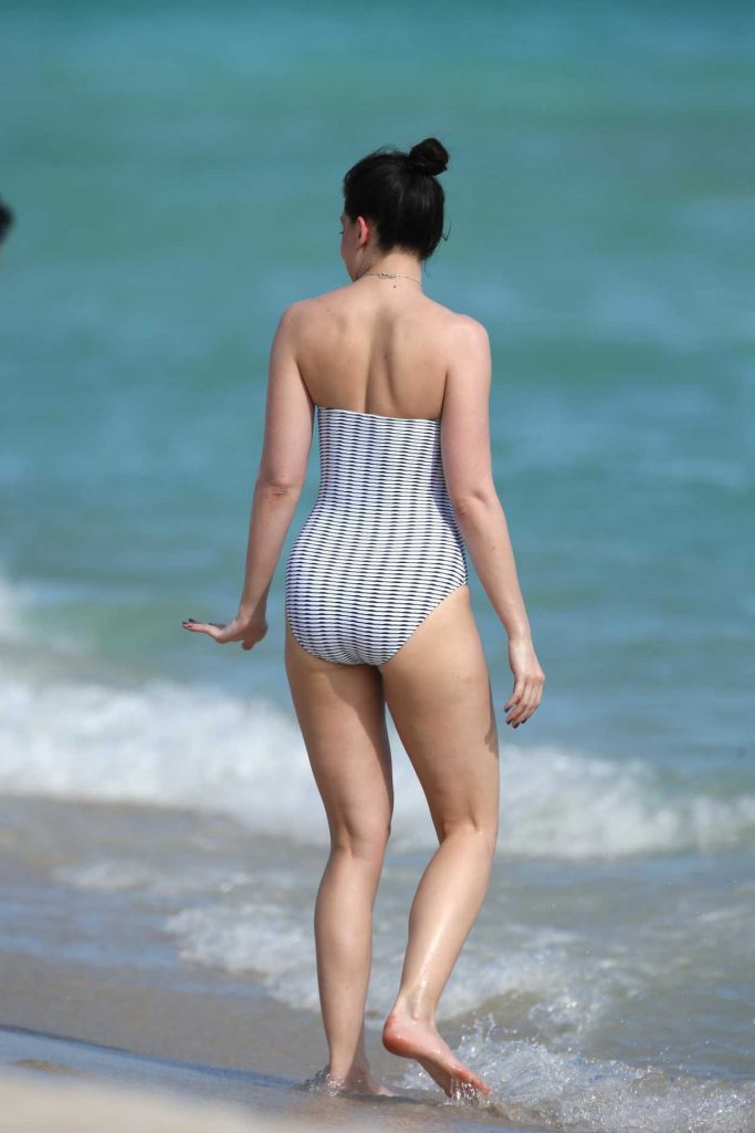 Daisy Lowe Wearing a Swimsuit at the Beach in Miami 12/23/2016-3