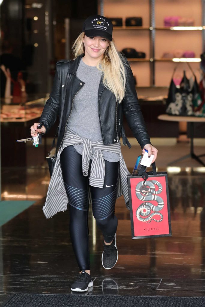 Hilary Duff Out Shopping at Gucci in Beverly Hills 12/16/2016-1