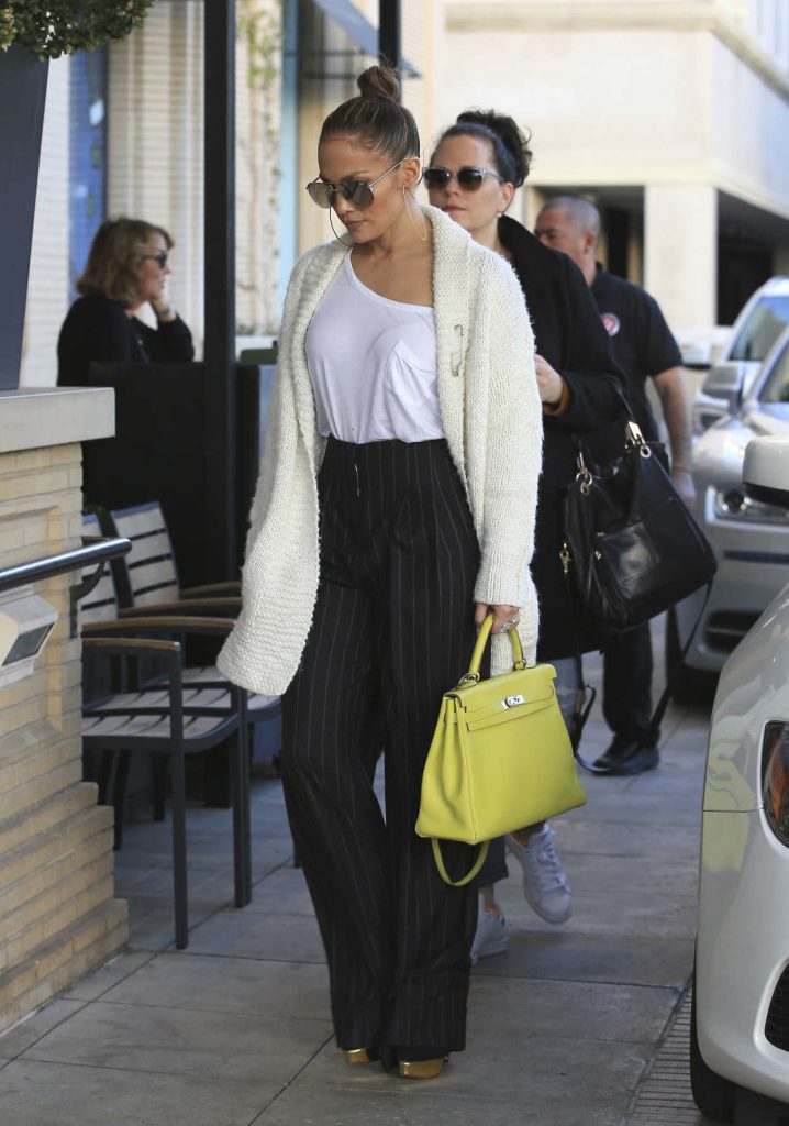 Jennifer Lopez Goes Shopping in Beverly Hills 12/29/2016-2
