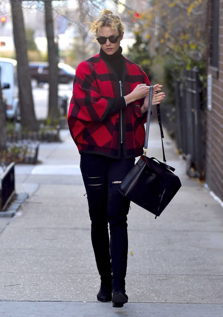 Karlie Kloss Was Seen Out in West Village, New York 12/15/2016-2