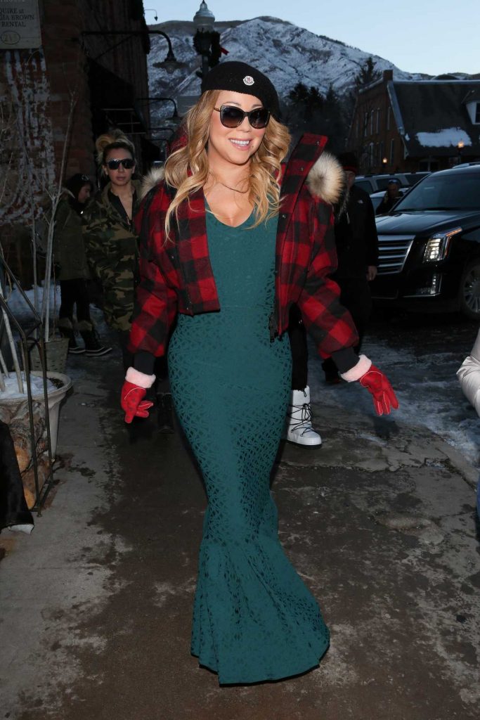 Mariah Carey Was Seen Out in Aspen 12/24/2016-3