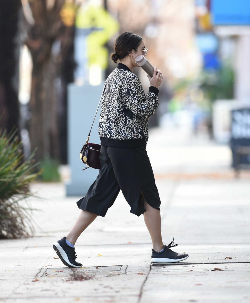 Vanessa Hudgens Was Seen Out in Los Angeles 12/30/2016-1