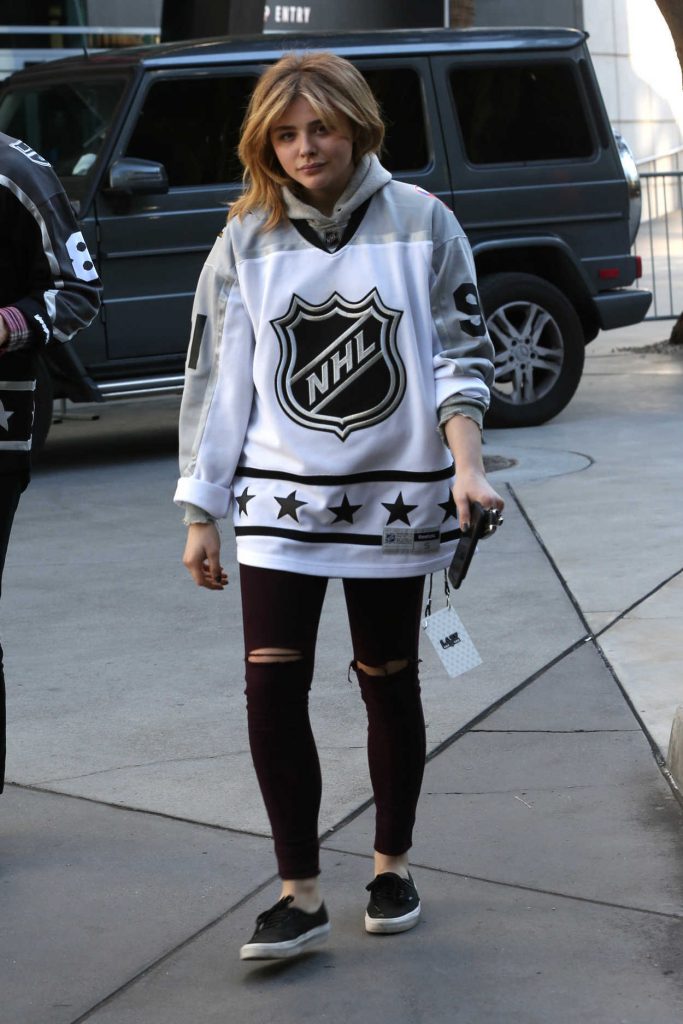 Chloe Moretz Was Seen at the Staples Center in Los Angeles 01/29/2017-4