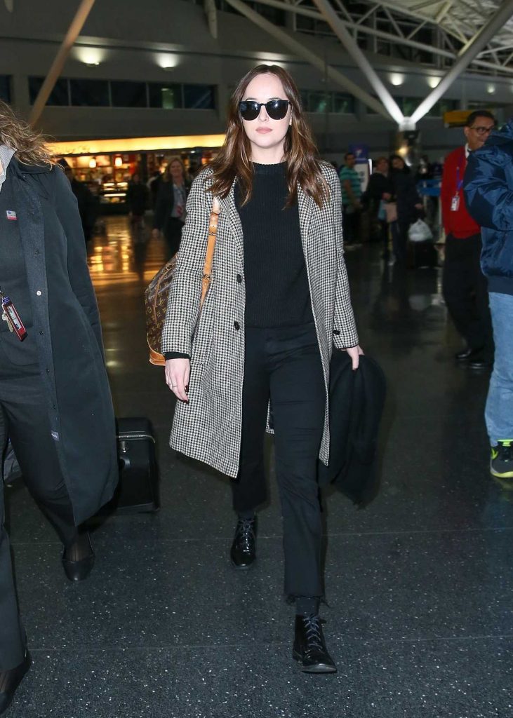 Dakota Johnson at JFK Airport in New York City 01/29/2017-3