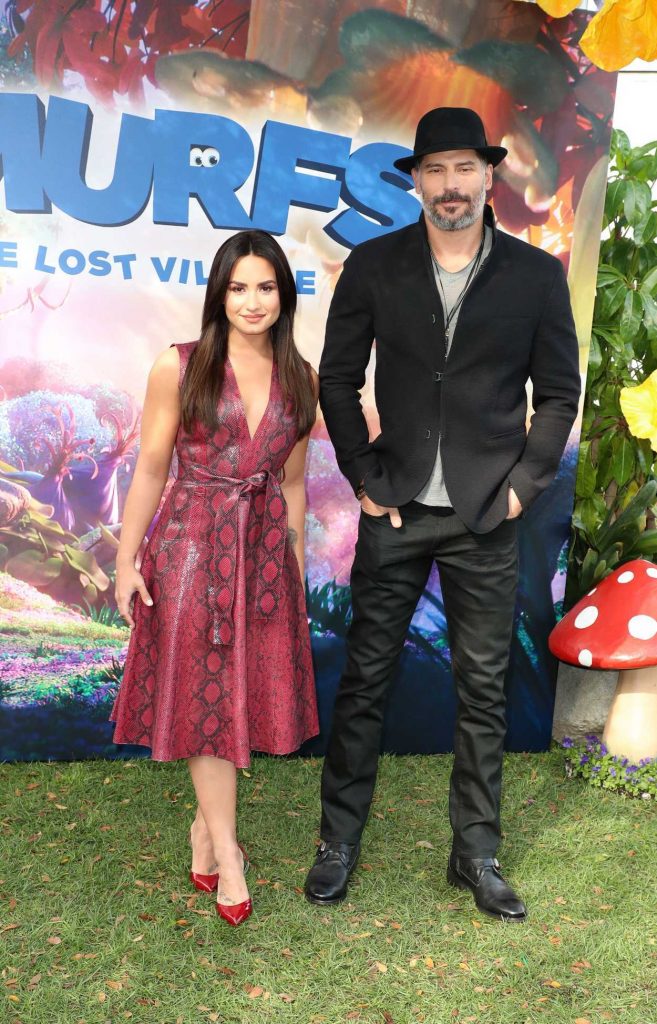 Demi Lovato at the Smurfs: The Lost Village Photocall in Los Angeles 01/18/2017-3