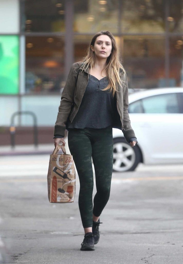 Elizabeth Olsen Was Seen Out in Los Angeles 01/15/2017-2