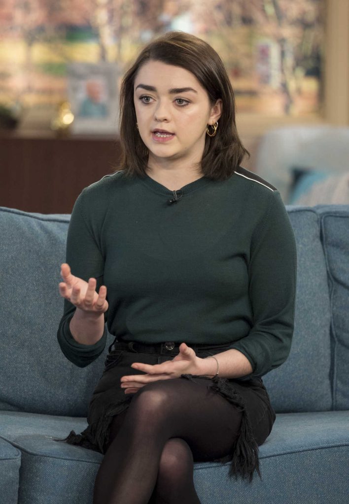 Maisie Williams at This Morning TV Show in London 01/24/2017-5