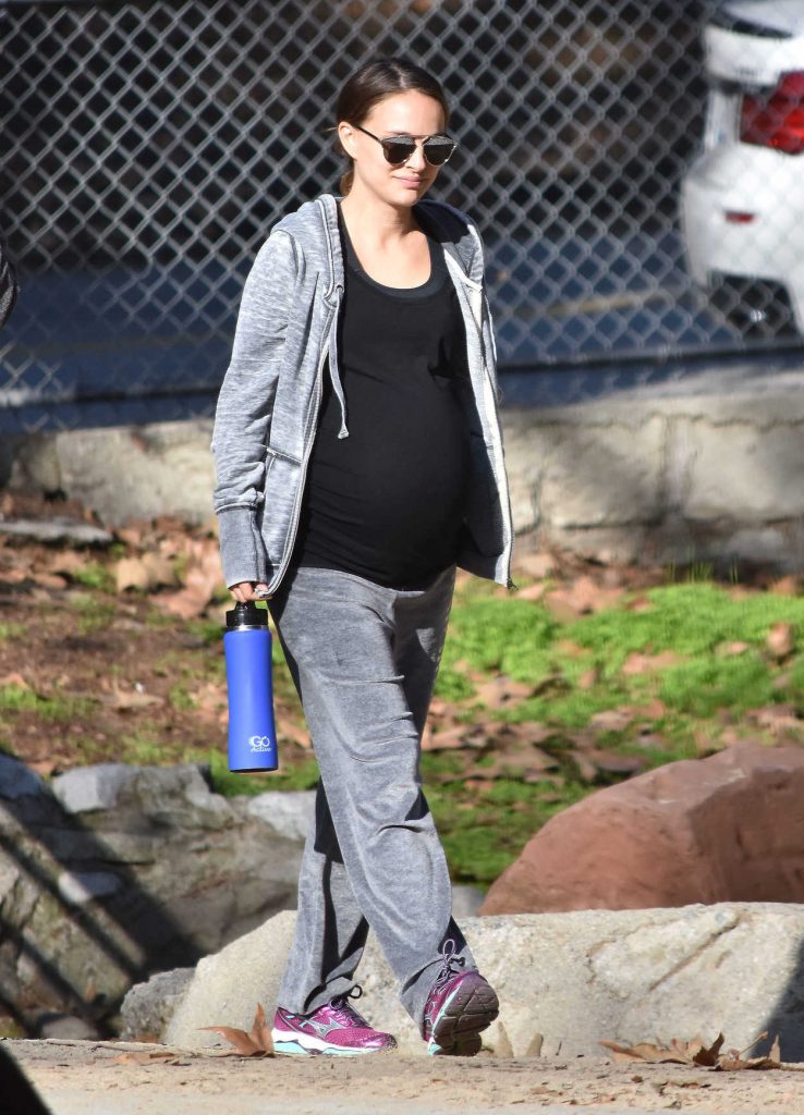Natalie Portman Was Seen Out in Los Angeles 01/18/2017-3