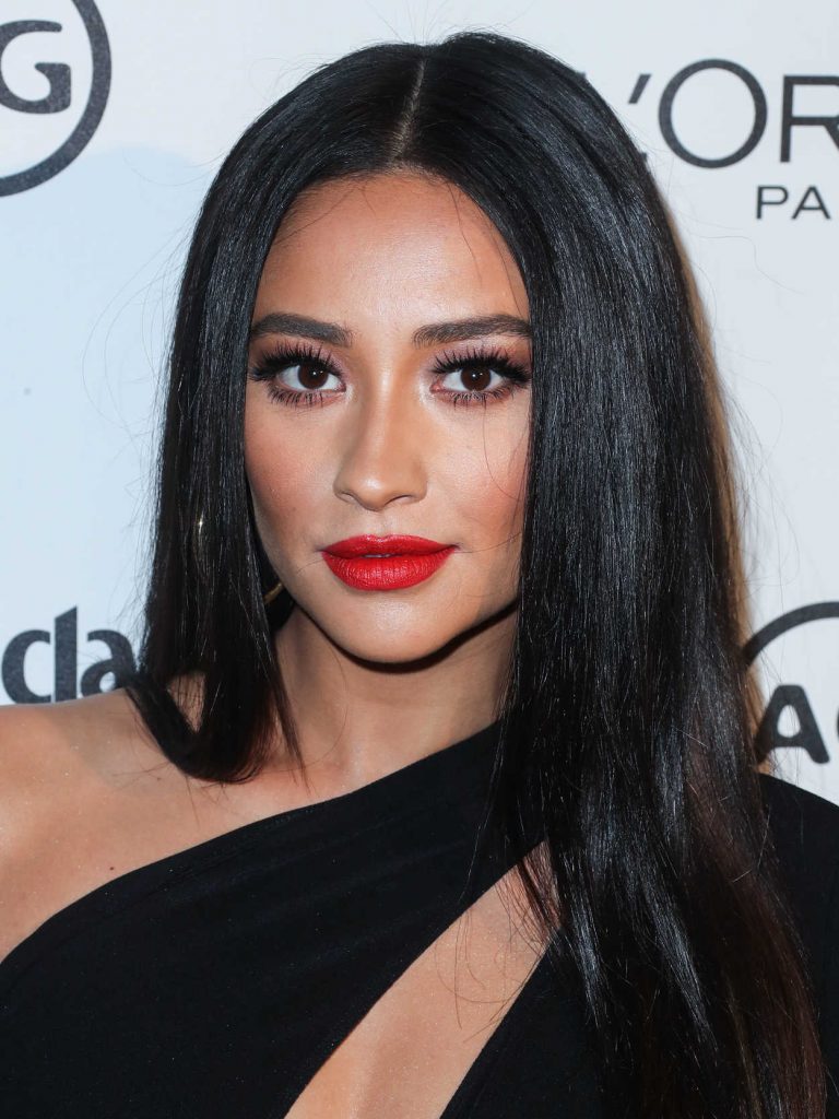 Shay Mitchell at the Marie Claire Image Maker Awards in Los Angeles 01/10/2017-5