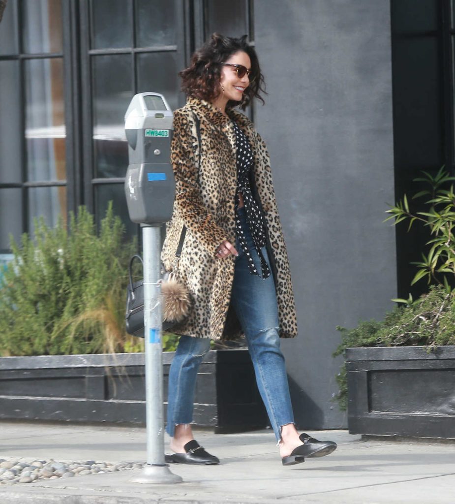 Vanessa Hudgens Was Seen Out in Los Angeles 01/15/2017-2