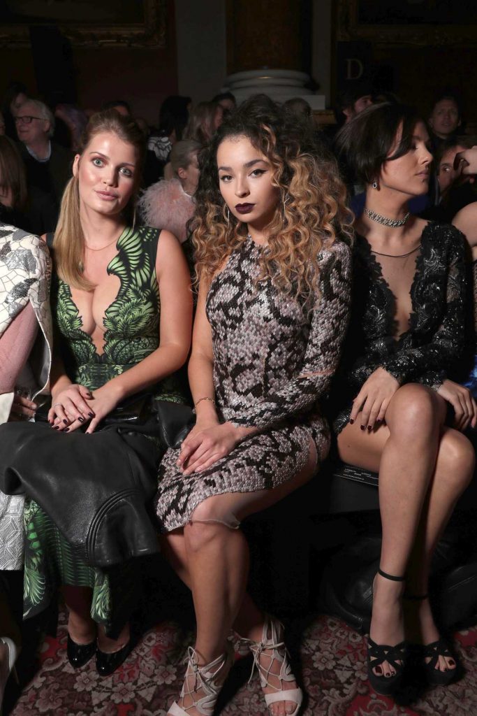 Ella Eyre at the Julien Macdonald Show During the London Fashion Week 02/18/2017-4