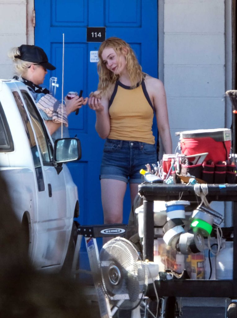 Elle Fanning on the Set of the Galveston in Savannah and Tidy Island 02/17/2017-5