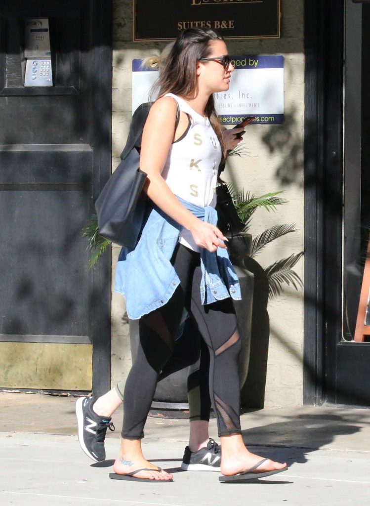 Lea Michele Was Seen Out in Beverly Hills 01/31/2017-4