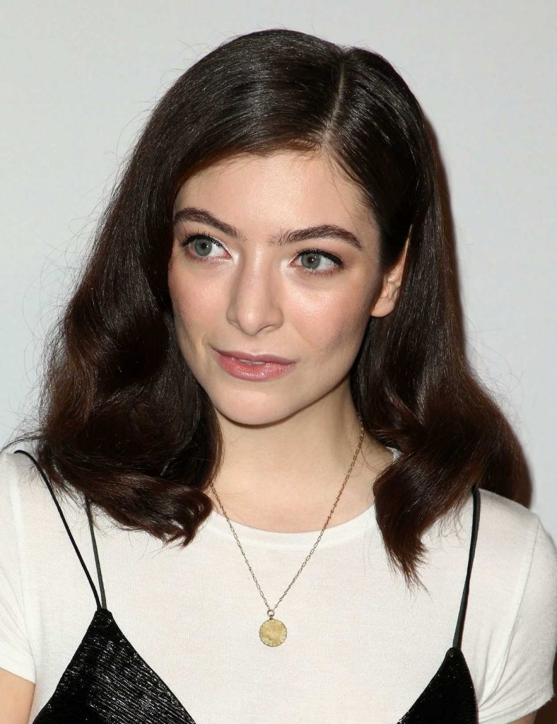 Lorde at the Clive Davis Pre-Grammy Party in Los Angeles 02/11/2017-5