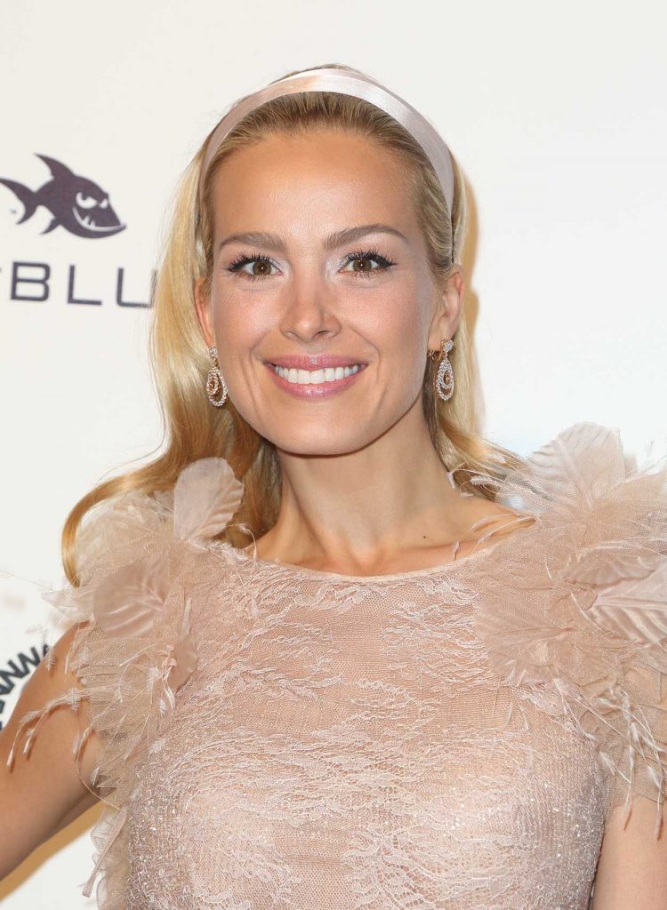 The 37-year-old model Petra Nemcova, who was one of the judges on the 53rd annual Miss Universe pageant, at Elton John AIDS Foundation Academy Awards Viewing Party in Los Angeles.-5