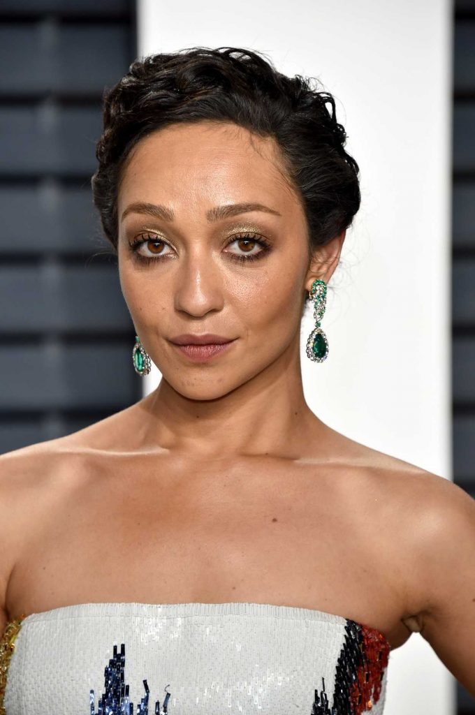 Ruth Negga at the 2017 Vanity Fair Oscar Party Hosted by Graydon Carter in Beverly Hills 02/26/2017-5