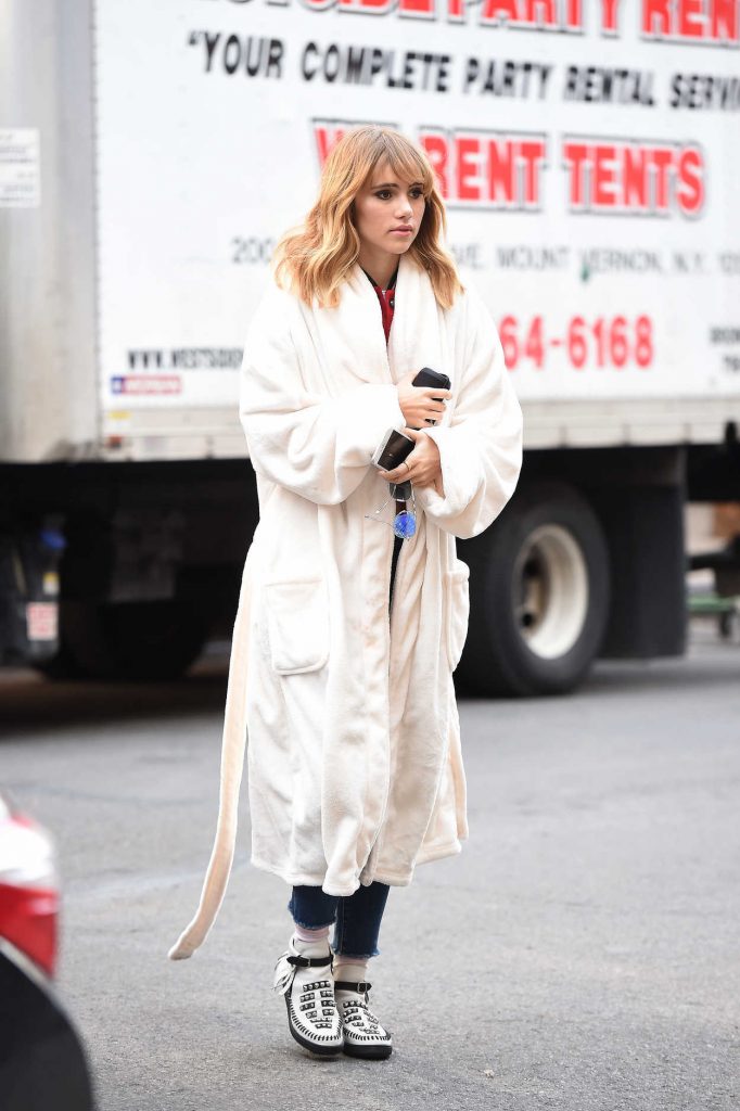 Suki Waterhouse Was Seen Out in New York City 02/03/2017-2