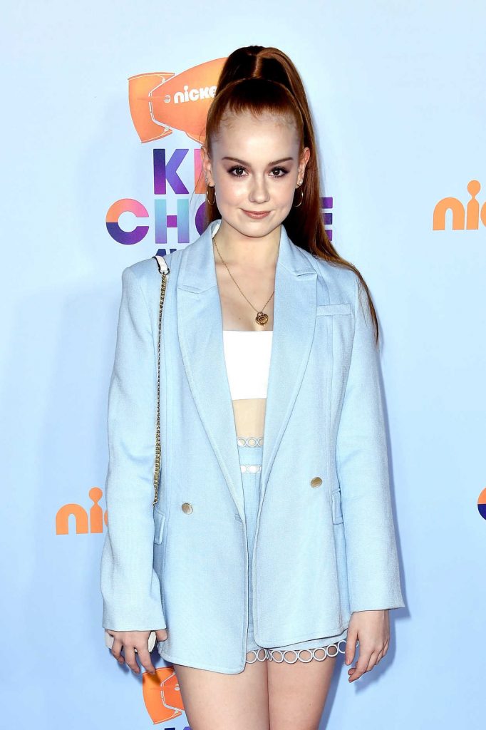 Ashleigh Ross at the 2017 Nickelodeon Kids' Choice Awards in Los Angeles 03/11/2017-4