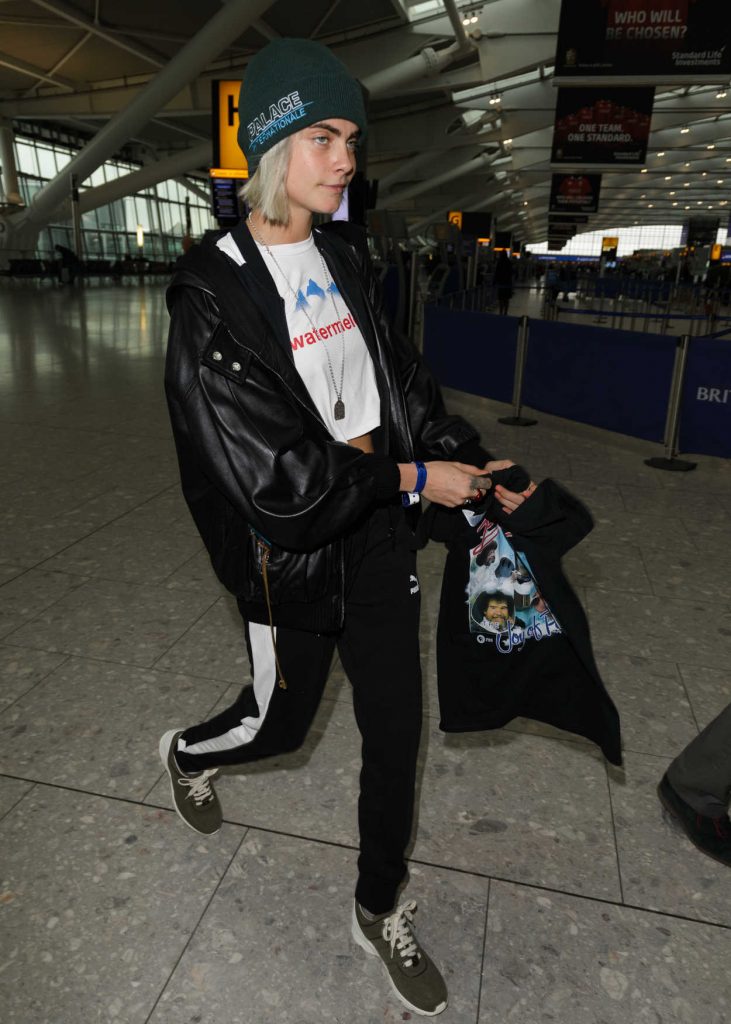 Cara Delevingne Was Seen at Heathrow Airport in London 03/12/2017-5
