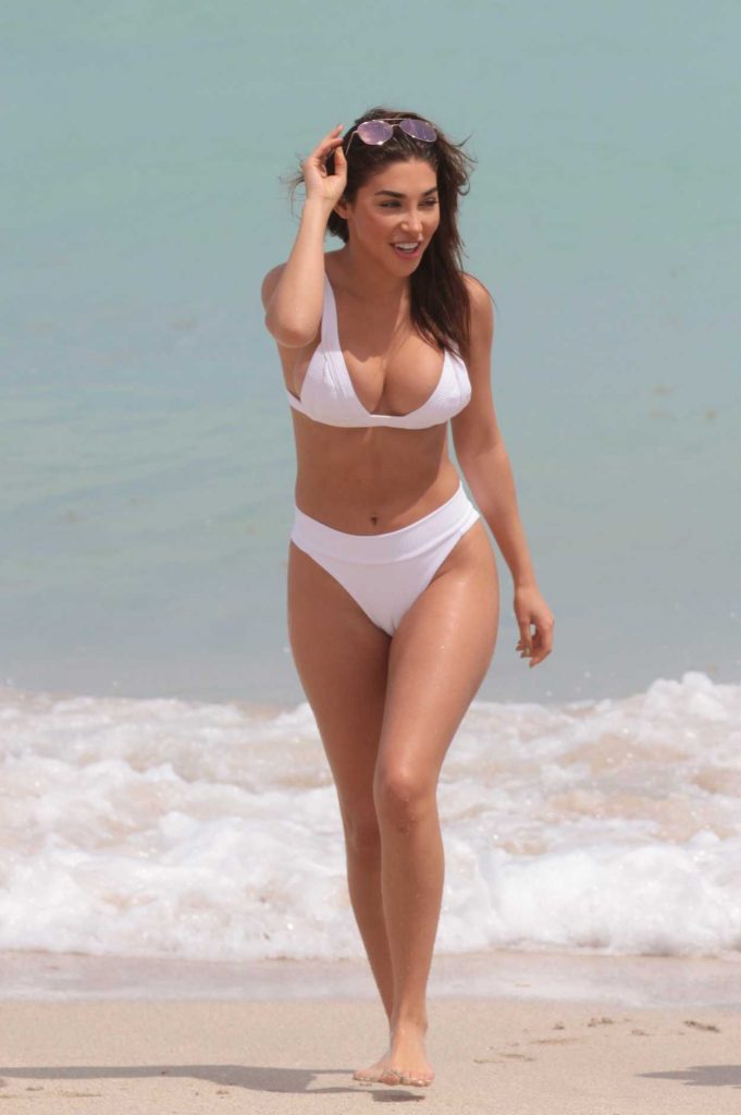 Chantel Jeffries Wears a White Bikini at the Beach in Miami 03/25/2017-1