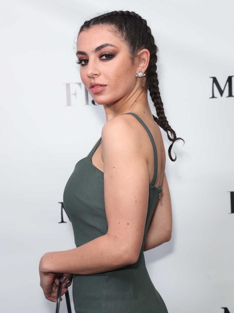 Charli XCX at the Max Mara x Flaunt Dinner in Los Angeles 03/18/2017-4