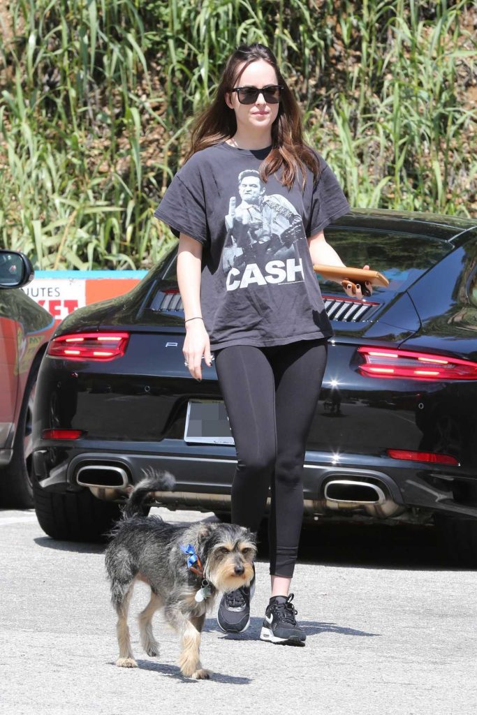 Dakota Johnson Walks With Her Dog in Los Angeles 03/26/2017-1