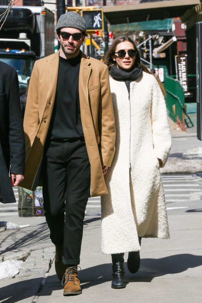 Elizabeth Olsen Was Seen With a Mystery Man Out in NY 03/20/2017-3