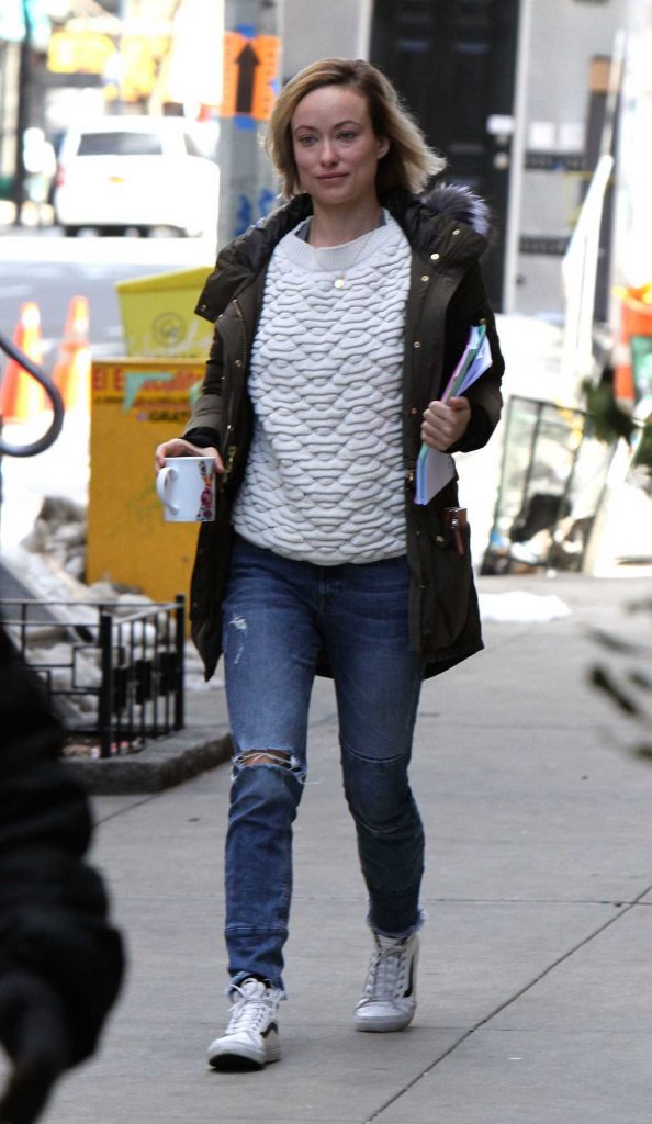 Olivia Wilde on the Set of the Life Itself in Uptown Manhattan 03/23/2017-1