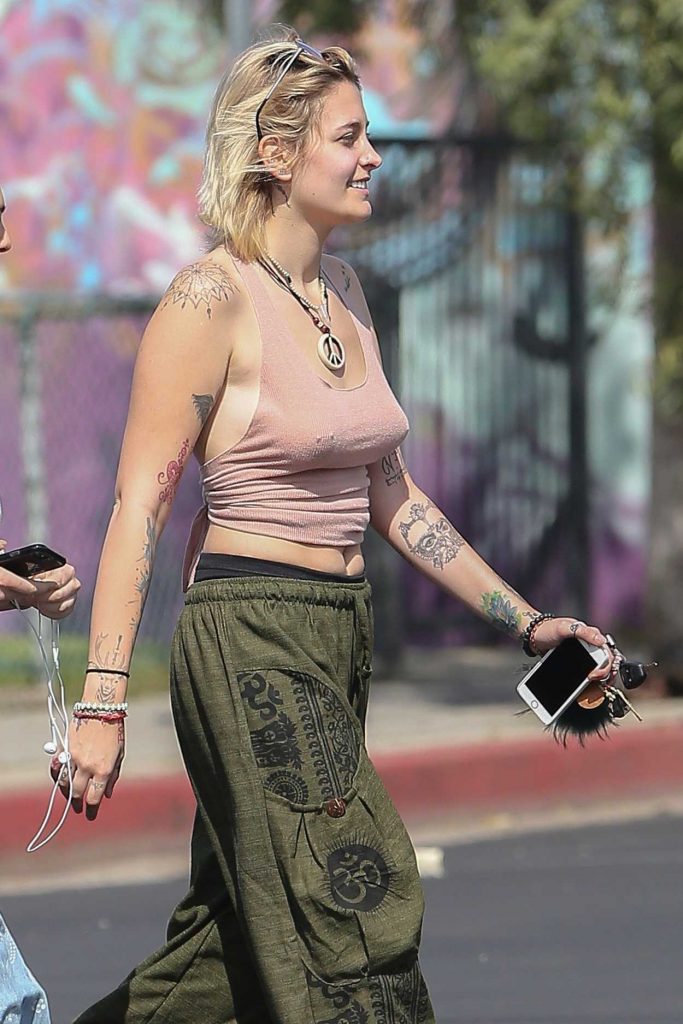 Paris Jackson Was Seen Out in Venice 03/14/2017-5