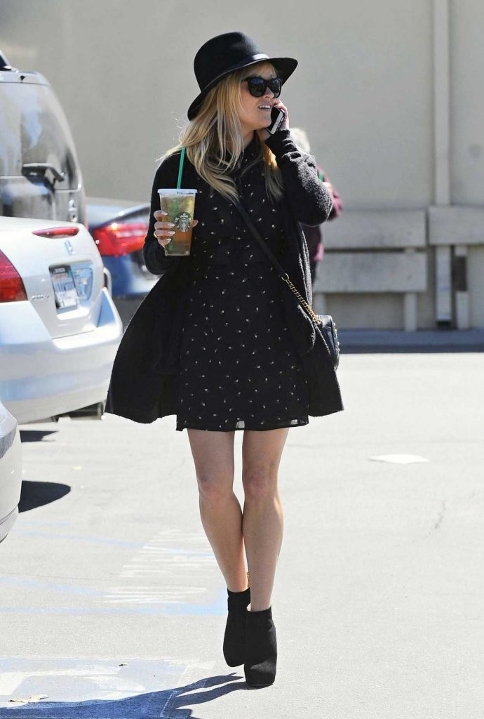 Reese Witherspoon is in All Black Out in Beverly Hills 03/06/2017-2