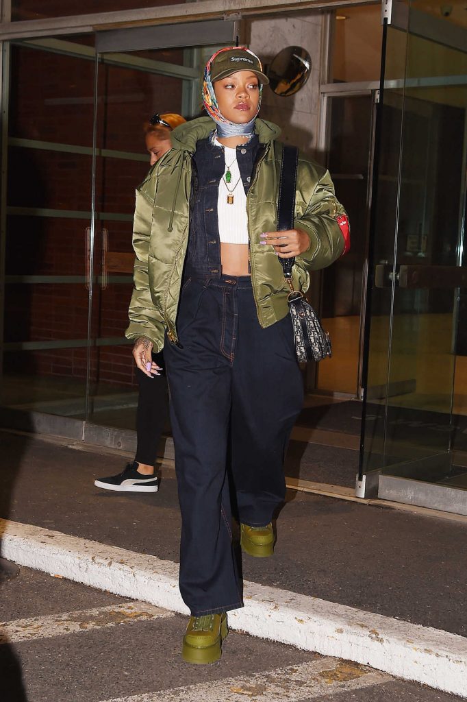 Rihanna Was Seen Out in Manhattan, New York 02/23/2017-1