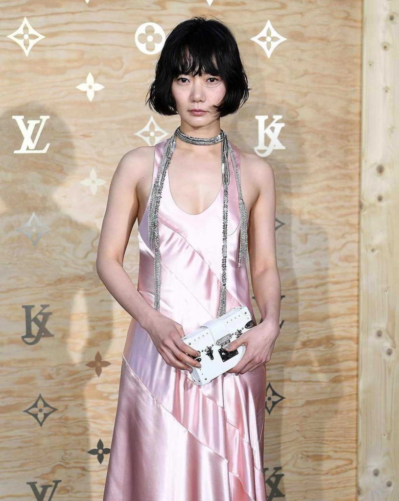 Doona Bae at the Louis Vuitton Dinner Party at the Louvre in Paris 04/11/2017-2