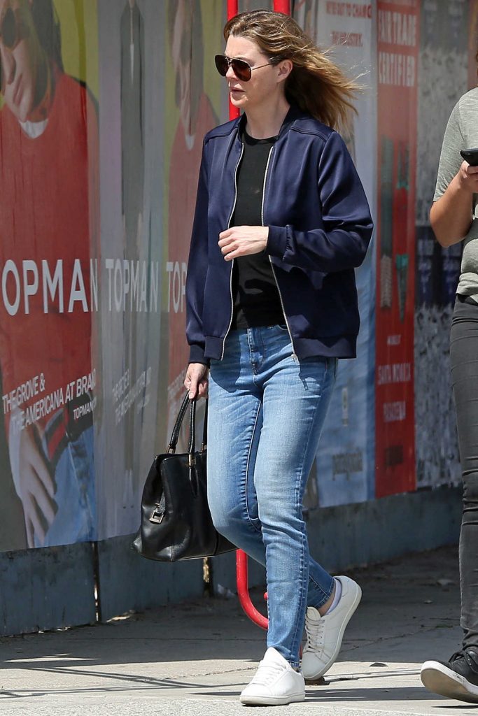 Ellen Pompeo Was Seen Out in West Hollywood 04/04/2017-2