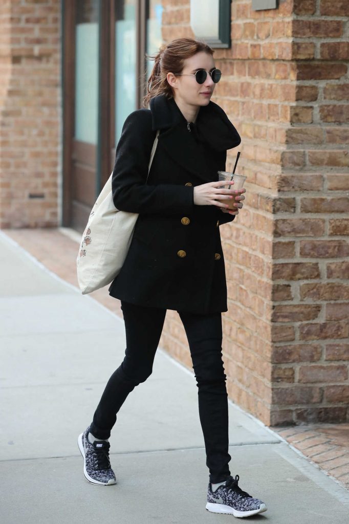 Emma Roberts Was Seen Out Tribeca in New York 04/02/2017-1
