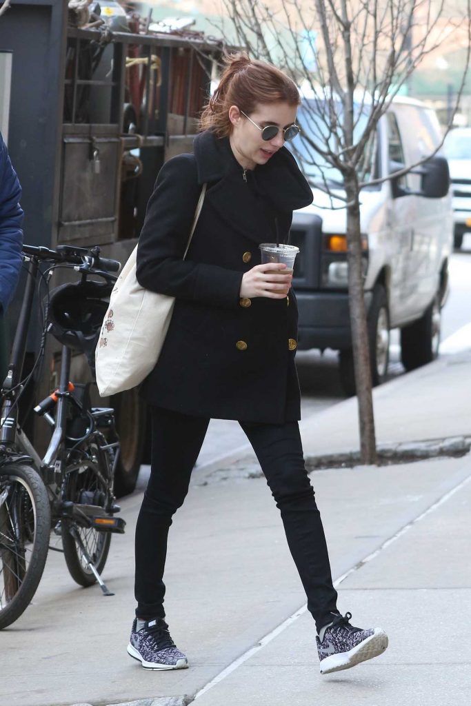 Emma Roberts Was Seen Out Tribeca in New York 04/02/2017-4