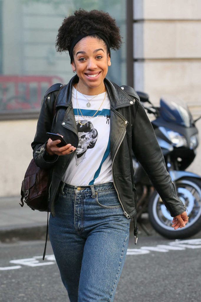 Pearl Mackie Arrives at BBC Radio Two Studios in London 04/13/2017-1