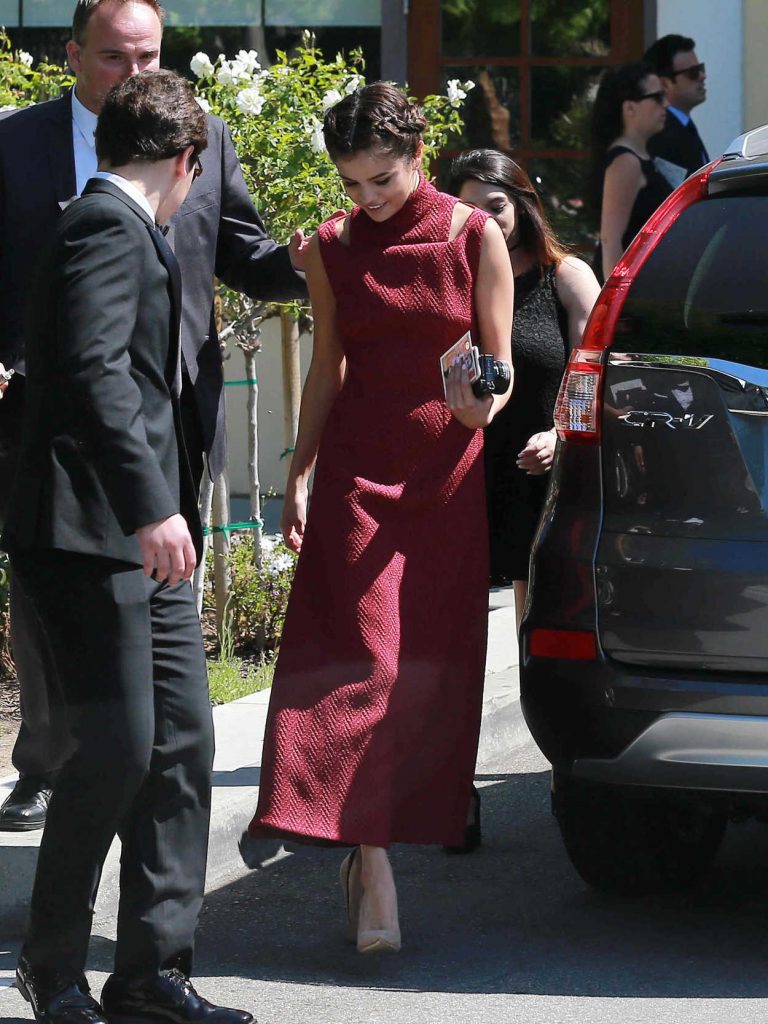 Selena Gomez at David Henrie and Maria Cahill's Wedding in Los Angeles 04/21/2017-2
