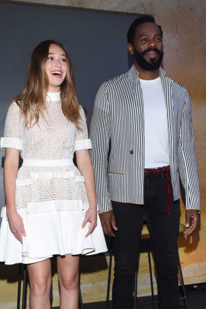 Alycia Debnam Carey at the Fear the Walking Dead TV Show Photocall in Mexico City 05/30/2017-4