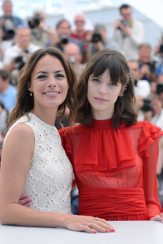 Stacy Martin at the Le Redoutable Photocall During the 70th Annual Cannes Film Festival 05/21/2017-4