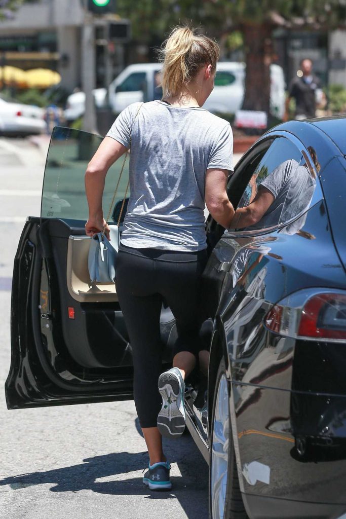 Ali Larter Leaves a Gym in Santa Monica 06/13/2017-5