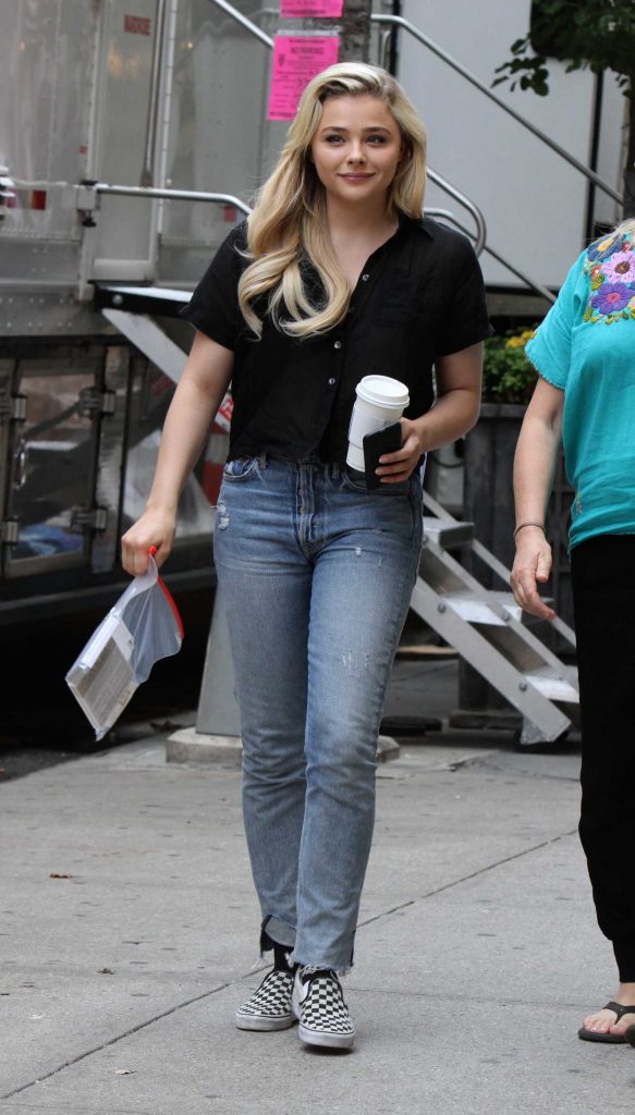 Chloe Moretz on the Set of Louis C.K. Untitled Film Project in NYC 06/15/2017-1