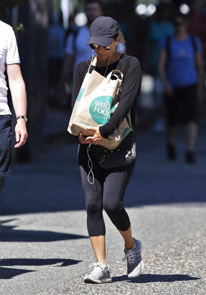 Eva Longoria Goes Shopping in Vancouver 06/26/2017-1