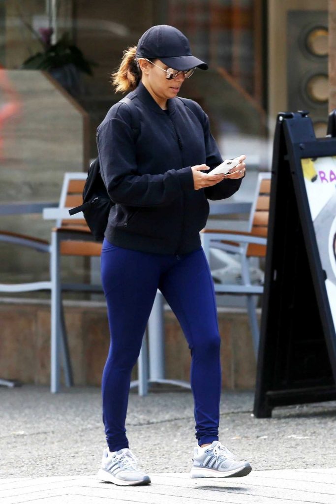 Eva Longoria Was Seen Out in Vancouver 06/11/2017-3