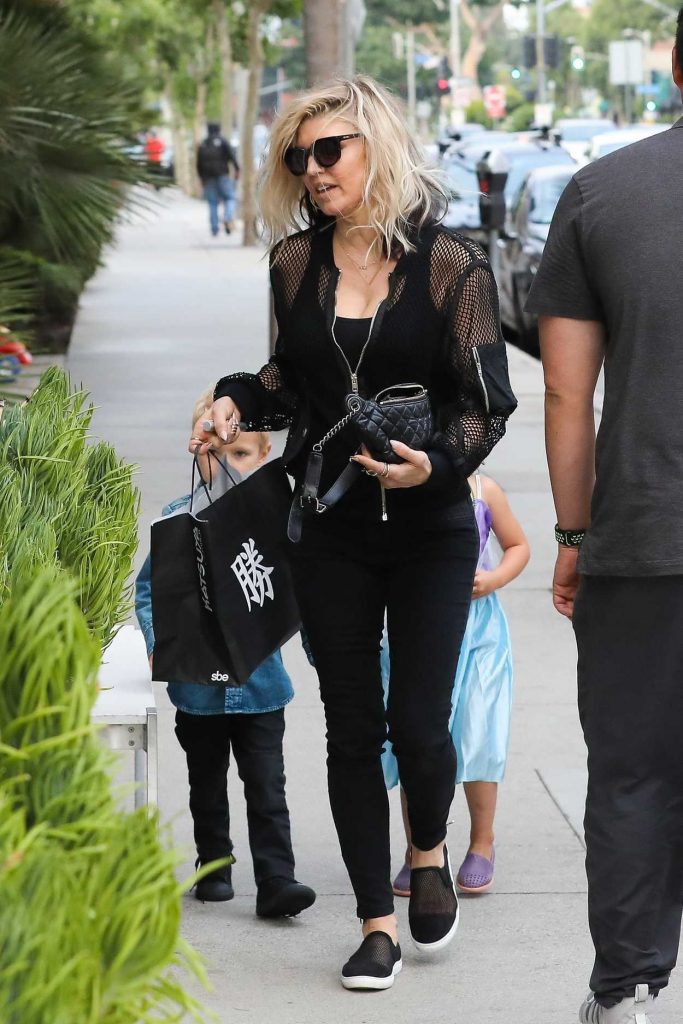Fergie Was Seen Out in Brentwood 06/10/2017-3