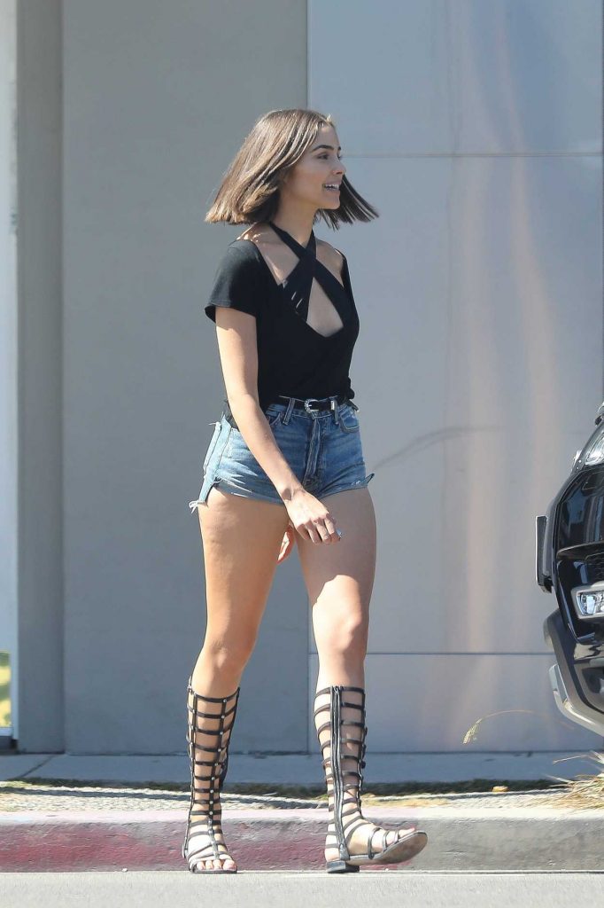 Olivia Culpo Goes Shopping at California Closets on Melrose in West Hollywood 06/15/2017-4